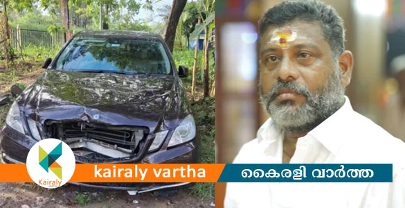 ചേരാനല്ലൂരിൽ 17 കാരന്&zwj; ഓടിച്ച കാറിടിച്ച് സ്&zwnj;കൂട്ടര്&zwj; യാത്രികന് ദാരുണാന്ത്യം
