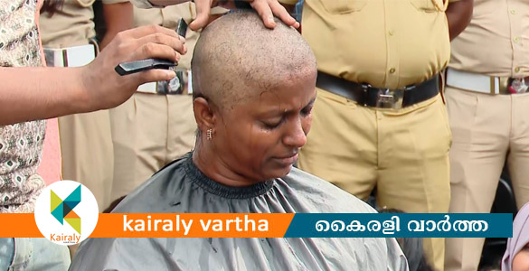 'സര്&zwj;ക്കാര്&zwj; വാക്ക് പാലിച്ചില്ല'; തല മുണ്ഡനം ചെയ്ത് എല്&zwj;പിഎസ്ടി ഉദ്യോഗാര്&zwj;ത്ഥികളുടെ പ്രതിഷേധം
